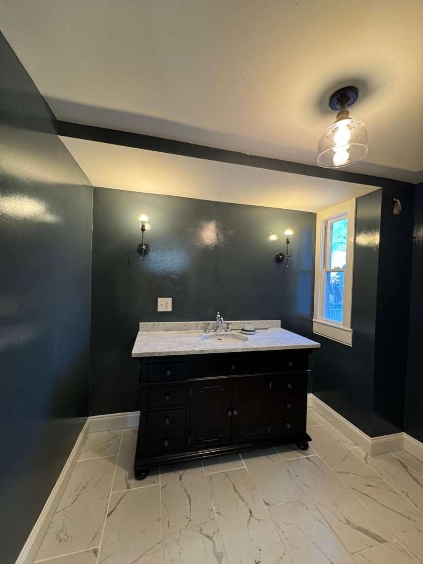 Powder Room · Deep Green – Interior repaint with high-gloss finish