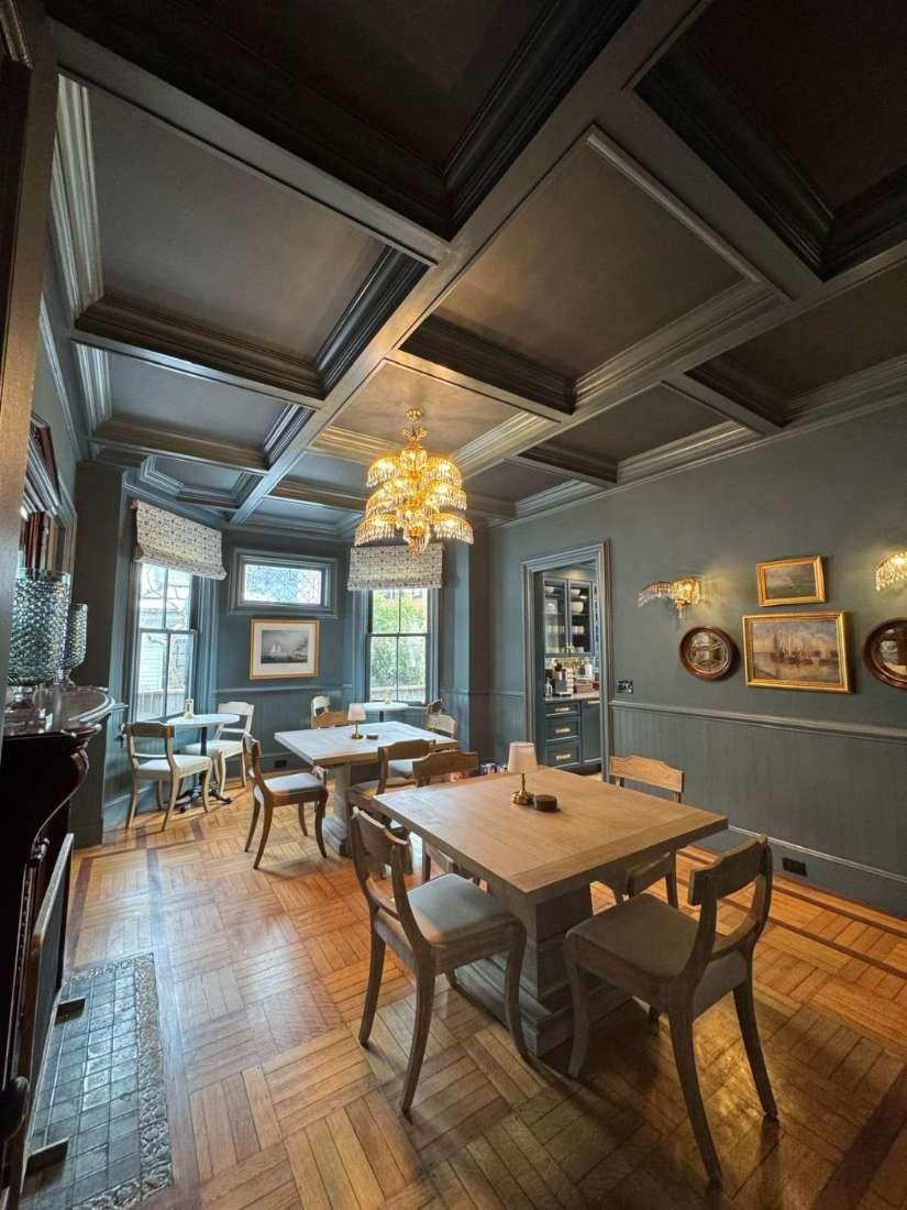 Dining Hall With Coffered Ceiling – Institutional interior
